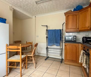 Room 3, Lisburn Road - Photo 5