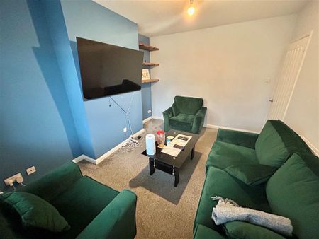 Chandos Street, Nottingham, Netherfield - Photo 2