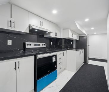 For Lease - 2 Colonial Crescent, London North, Ontario - Photo 2