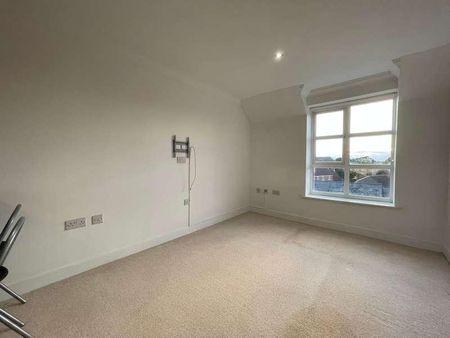 Zakopane Road, Swindon, Wiltshire, SN25 - Photo 3