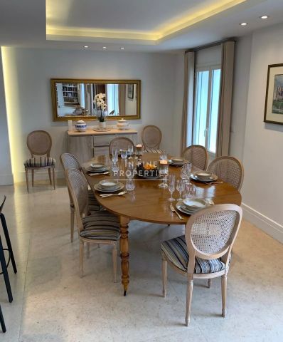 Location Maison 6 pièces 240m² VALBONNE 06560 - Photo 2