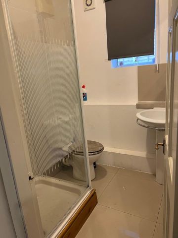 1 Bed Flat, Bristol Road, B5 - Photo 5