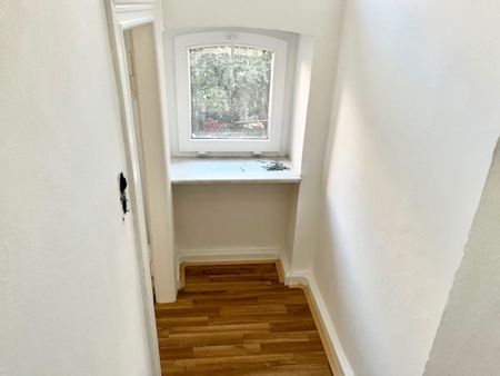 SEHR SCHÖN! Charmante 3-Zimmer Wohnung in der Theo-Neubauer-Straße - Photo 4