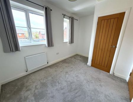 2 Bedroom Mews To Let - Photo 5