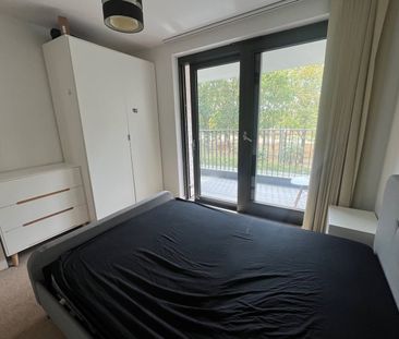 Room in a Shared House, Kingfisher Heights, E16 - Photo 5
