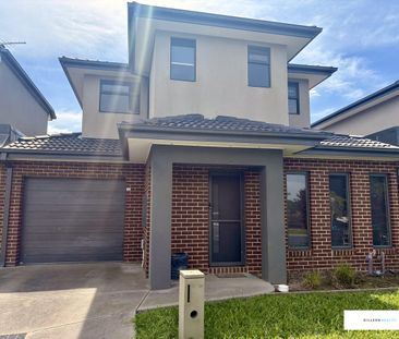 24 Weebill Way, Pakenham, Vic 3810 - Photo 5