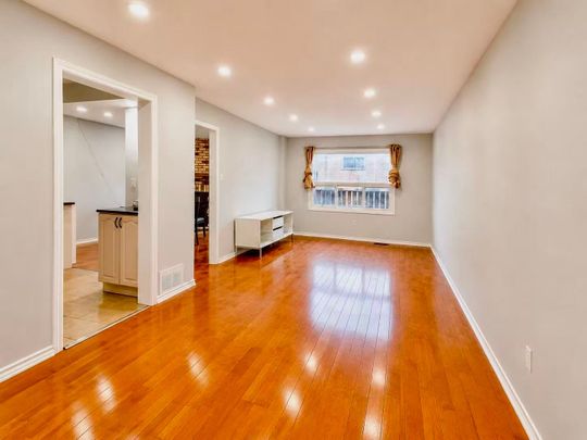 For Lease - 17 Ivan Daniels Drive, Markham, Ontario - Photo 1
