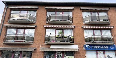 Appartement te huur in Andenne voor € 650 met 1 slaapkamer - Photo 2