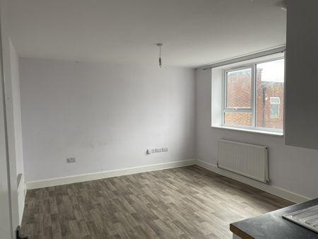 Queensway, Bletchley - Photo 4