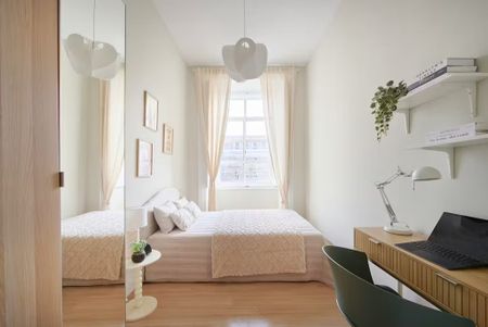 Largo Vitorino Damásio, Lisbon, Lisbon 1200-872 - Photo 4