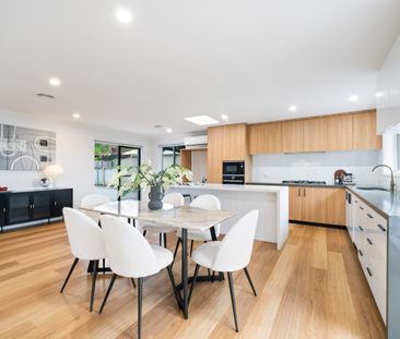 Flawlessly renovated Kaleen Family home & self contained unit - Photo 5