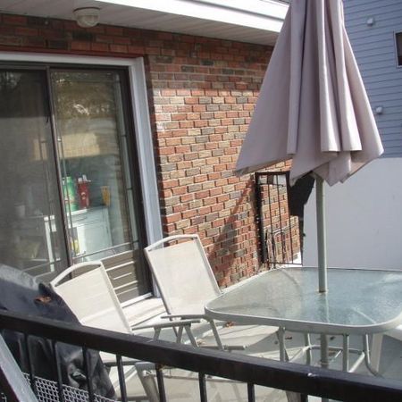 Chaleureux Condo rénové - près métro vieux Longueuil - Photo 4