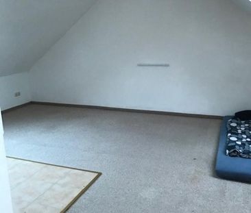 kleine 1 Raum WE im DG mit Stellplatz Nähe Camsdorfer Ufer - Photo 4