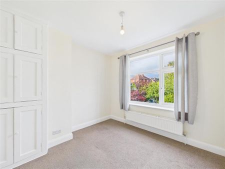 3 bedroom semi-detached house to rent - Photo 5