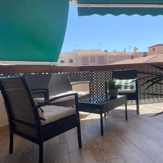 Alquiler de piso en Avenida de Málaga - Photo 1