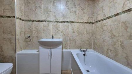 Walpole Walk, West Bromwich, B70 - Photo 5