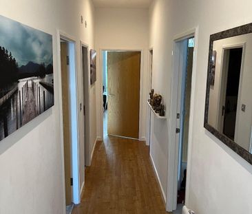 2 Bed Flat, Warwickgate House, M16 - Photo 4