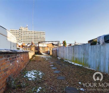 2 bedroom terraced house to rent - Photo 5