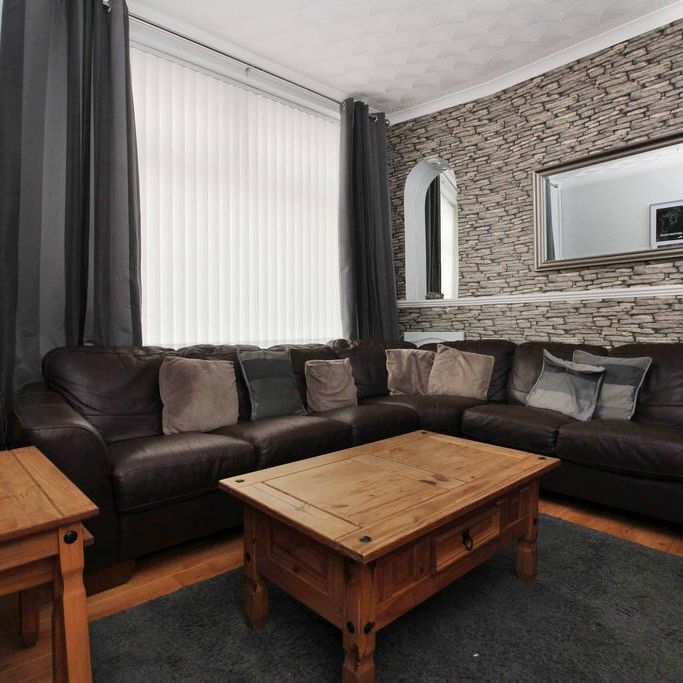 3 bedroom terraced house to rent - Photo 1