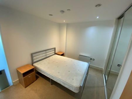 1 bedroom flat to rent - Photo 2