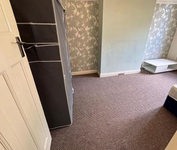 1 bedroom in a house share to rent - Photo 6