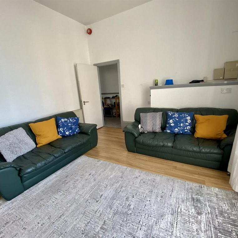 7 bedroom house to rent - Photo 1