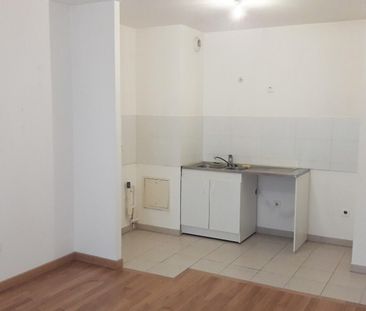 location Appartement T2 DE 41.5m² À AUBERVILLIERS - Photo 3