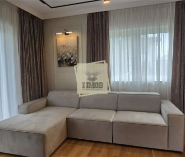Casa Premium cu 4 camere 2 bai si curte 250 mp in Selimbar - Photo 4