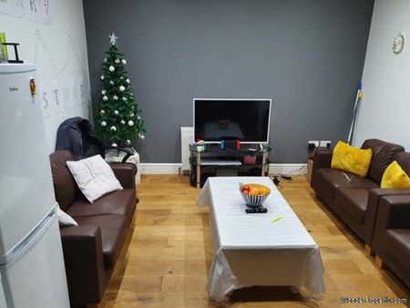 6 bedroom property to rent in Southampton - Photo 2