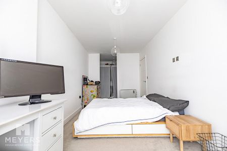 1 bedroom apartment to rent - Photo 2