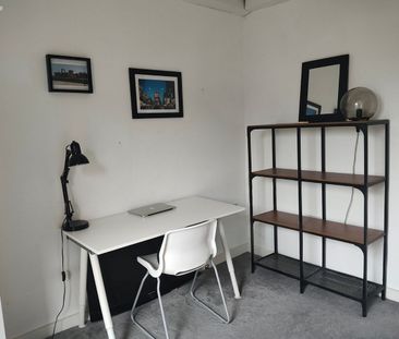 17 Merrion Court, Ailesbury Road, Sandymount, Dublin 4 - Photo 2