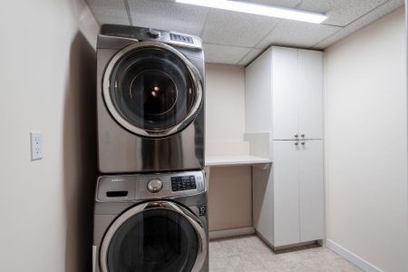 Beautiful Five Bed Family Home in New Westminster with One Bed Legal Suite - Photo 3