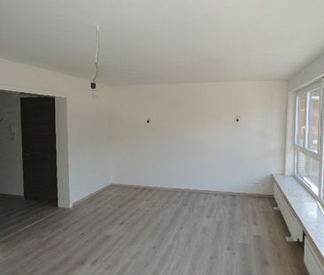 TOTAAL VERNIEUWD APPARTEMENT 2 SLPK - Photo 1