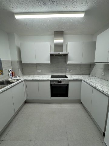 2 Bed Flat, Vicars Bridge Close, HA0 - Photo 4