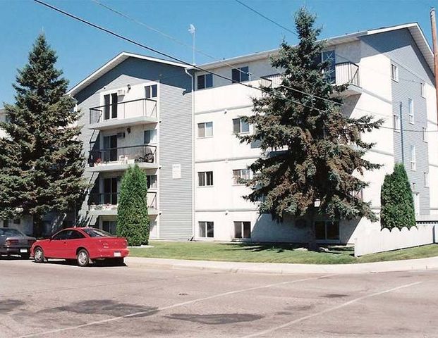 Westfalia House Apartments | 1919 7th Street East, Saskatoon - Photo 1