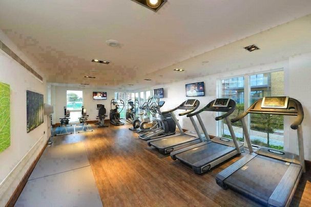 Cairncross House, Kidbrooke Village, SE3 9FY - Photo 1
