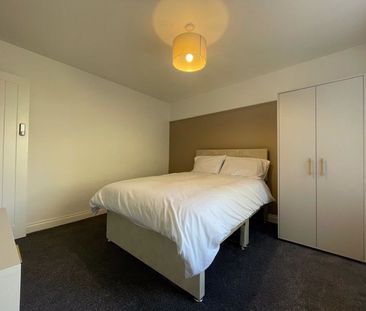 Durham Road, Gateshead - Photo 1