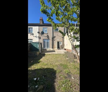 4 Bed Terraced House, Kempton Road, E6 - Photo 6