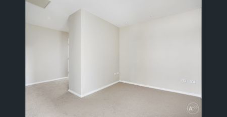 Oversized Split-level Penthouse Apartment With Panoramic District & Botany Bay Views - Photo 2