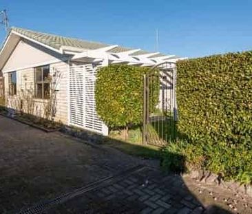 Charming 3BR Home in Glenholme - Photo 5