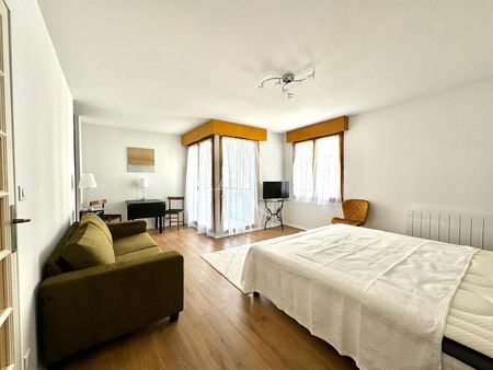 Location Appartement 1 pièce 36m² - Photo 2