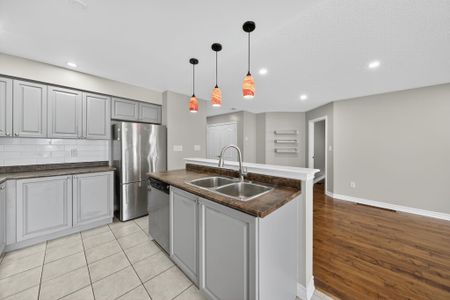 For Lease - 70 Diana Way, Barrie, Ontario - Photo 4