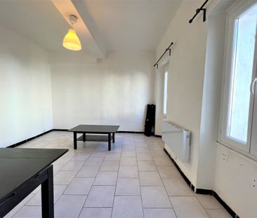 Location Appartement 3 pièces 83m² PUGET VILLE 83390 - Photo 2