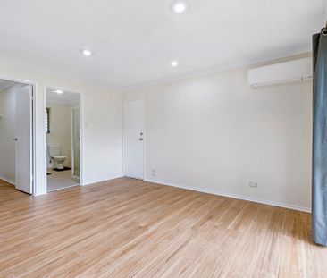 LARGE 4 BEDROOM FAMILY HOME IN GREAT LOCATION - Photo 6