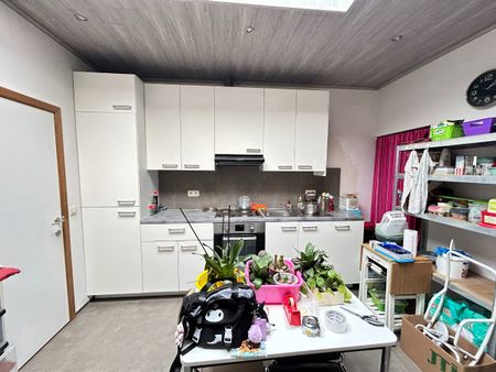 Wervik: Woning met 4 slaapkamers, garage en koer - Photo 4