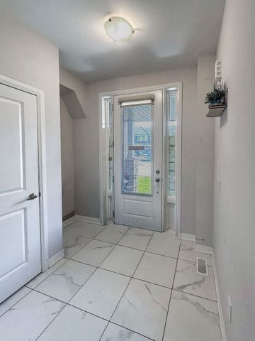 For Lease - 110 yale Drive, Hamilton, Ontario - Photo 4