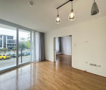 Spacious One Bedroom Unit Located in Prime Position - Photo 4