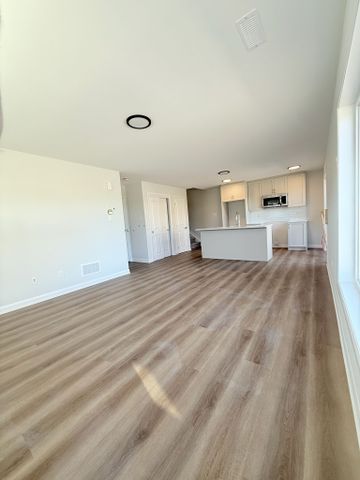 For Lease - 101 Glenroy Gilbert Drive Unit# 2, Barrhaven, Ontario - Photo 5