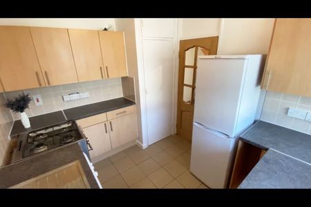 Room in a Shared Flat, Wick Road, E9 - Photo 5