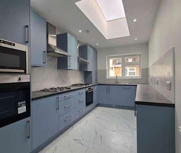 Wentworth Road, London, E12 - Photo 5